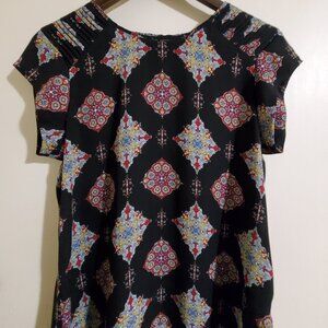 DR2 Cap Sleeve Printed Blouse- Size Small